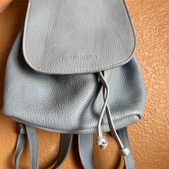 Portland Leather Light Blue Backpack - Picture 2 of 4